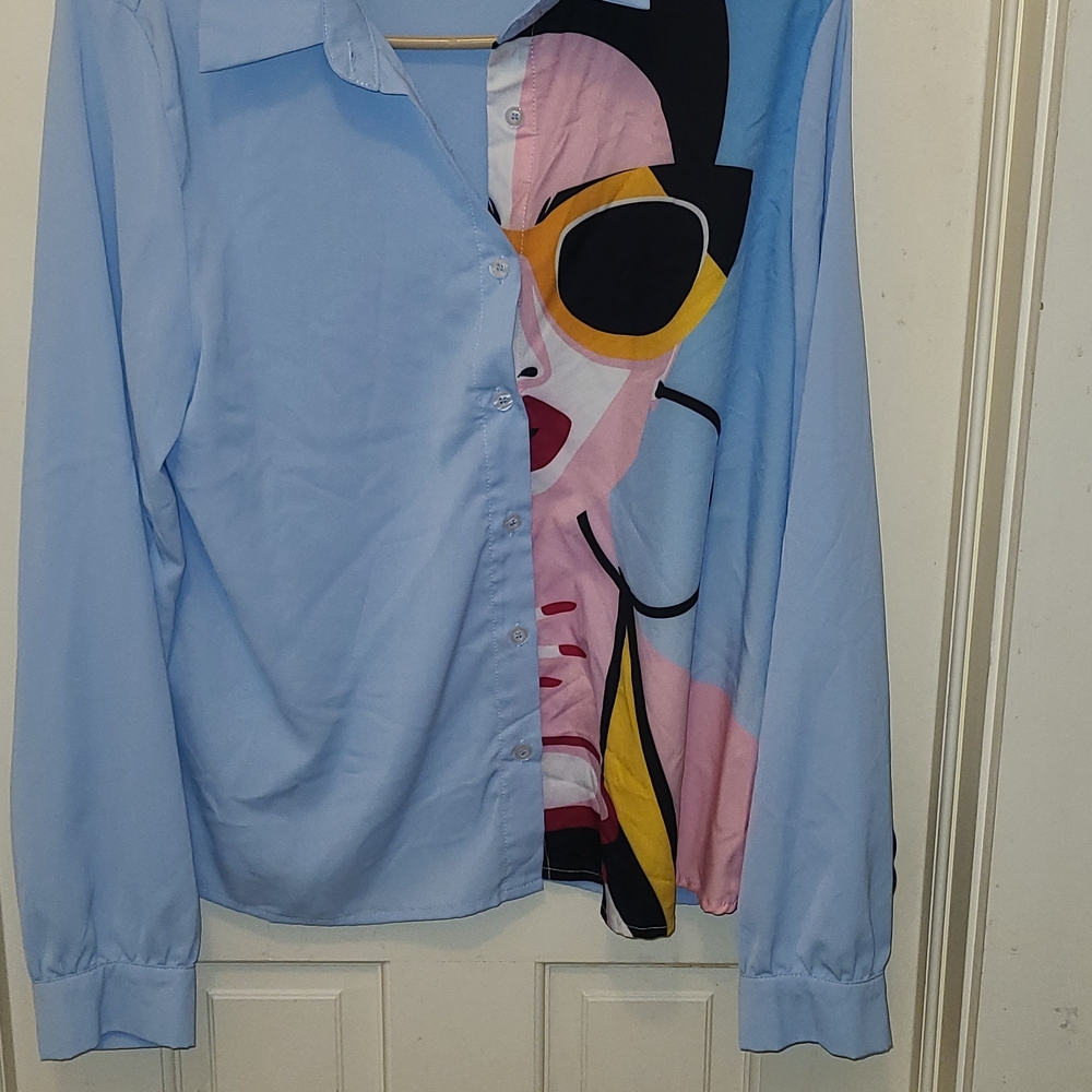 SHEIN Blue Graphic Button Down Shirt